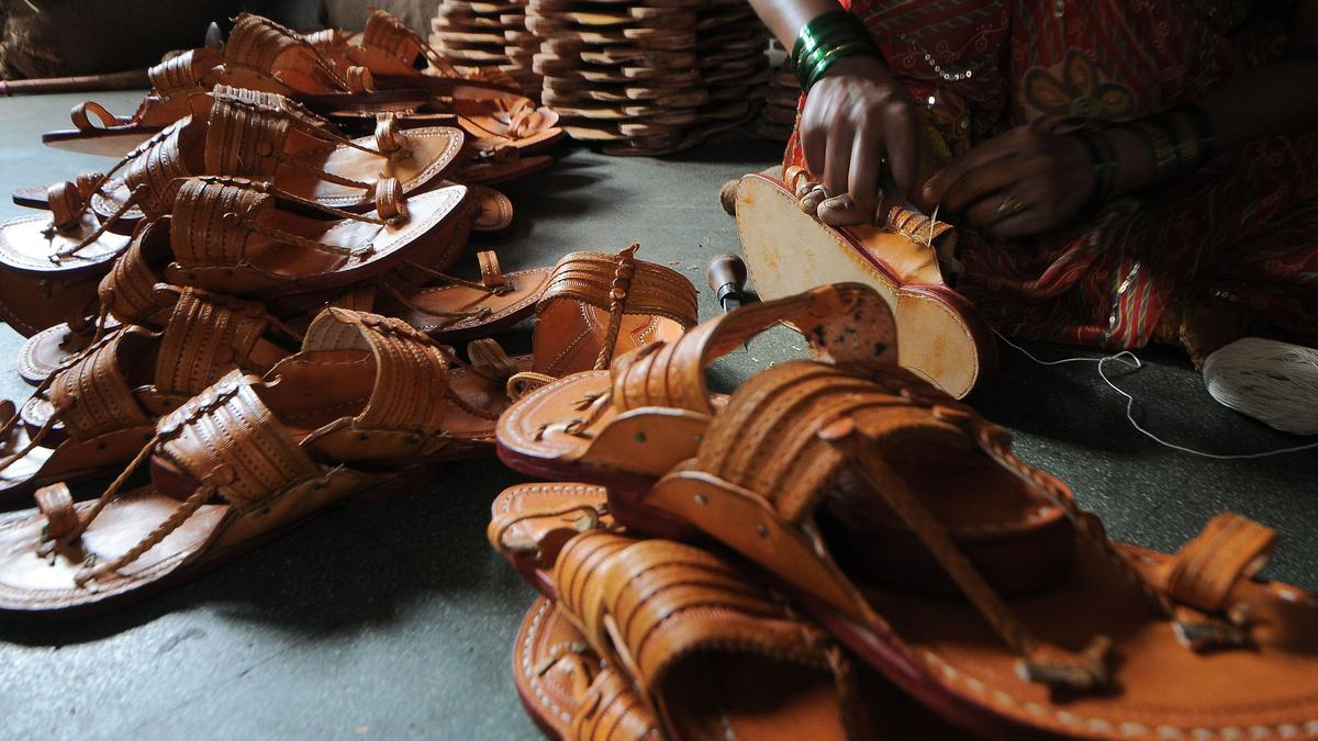 Kolhapuri Chappals